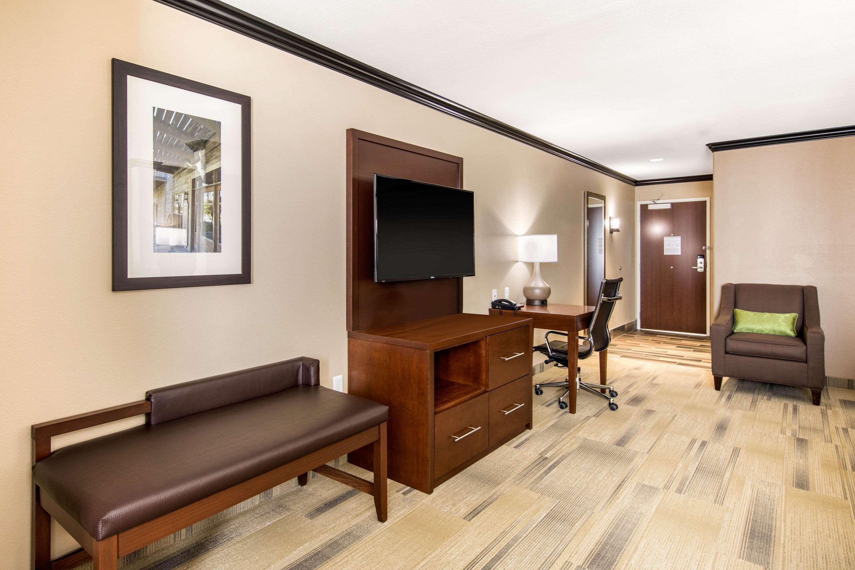 Comfort Suites Liberal Dış mekan fotoğraf
