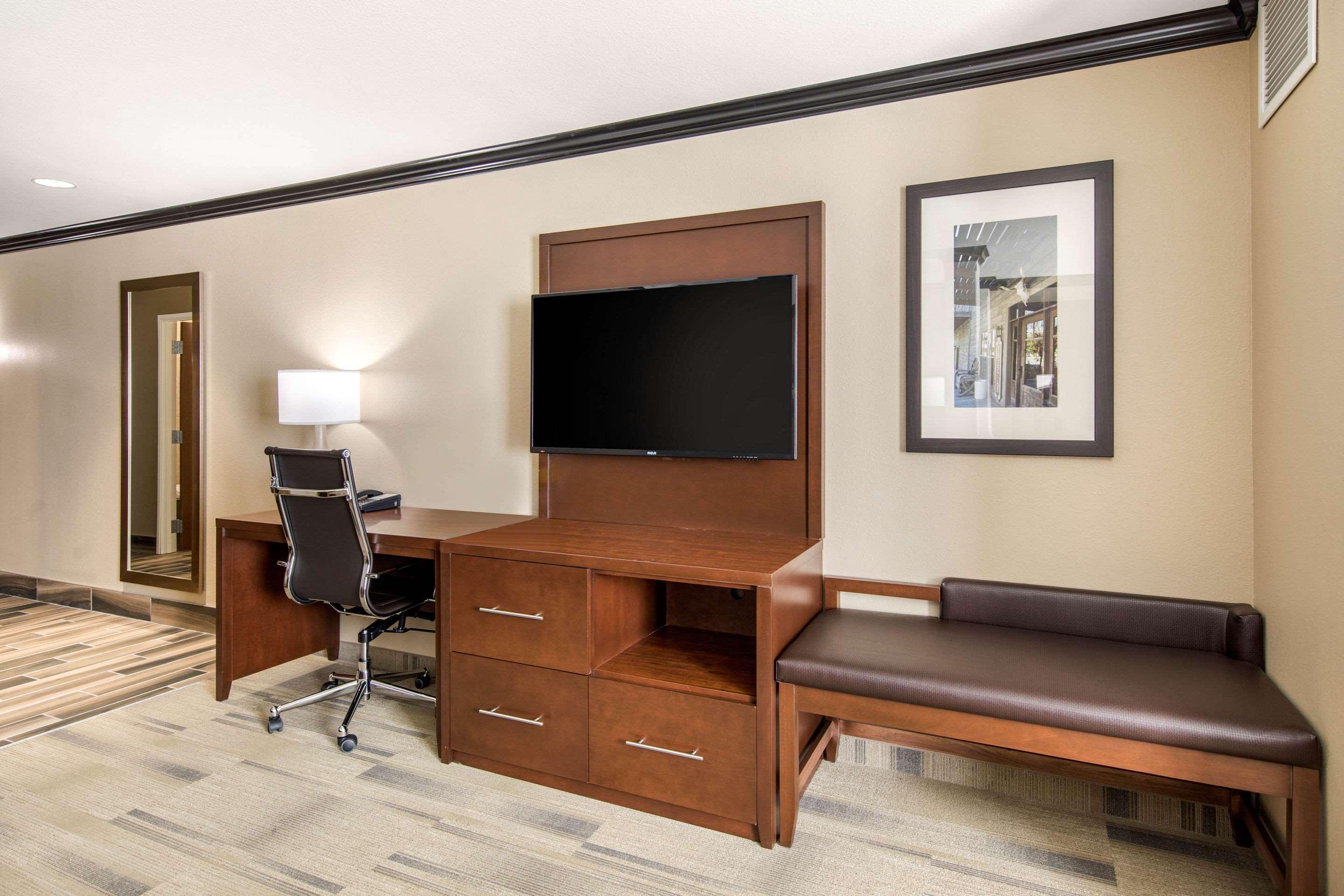 Comfort Suites Liberal Dış mekan fotoğraf