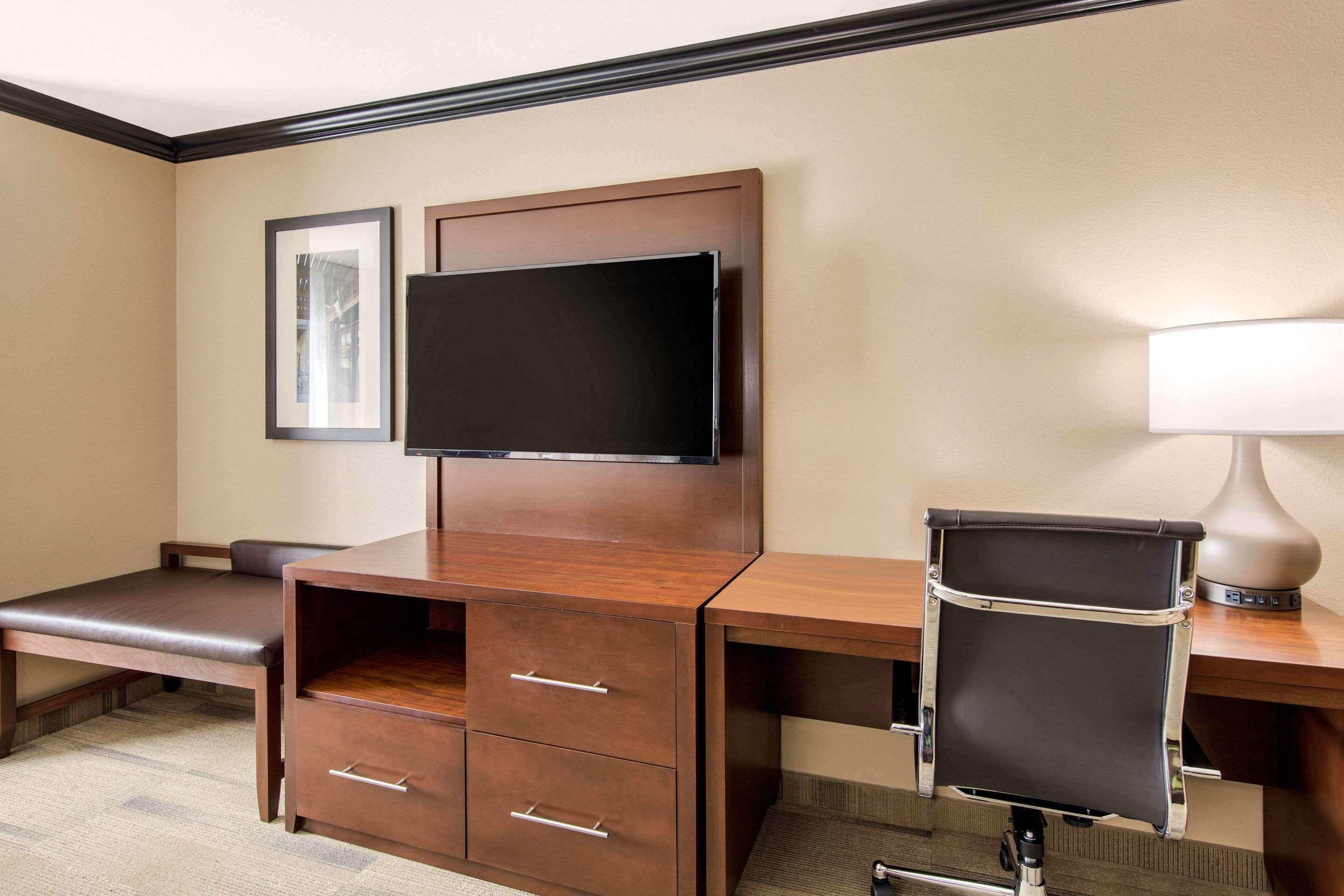 Comfort Suites Liberal Dış mekan fotoğraf